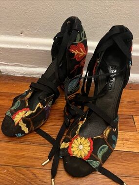 Topshop Black Embroidered Floral Lace-Up Heels